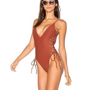 NWOT Blue Life Roped Up One Piece Swimsuit Brown Lace Up Side Cheeky Monokini M